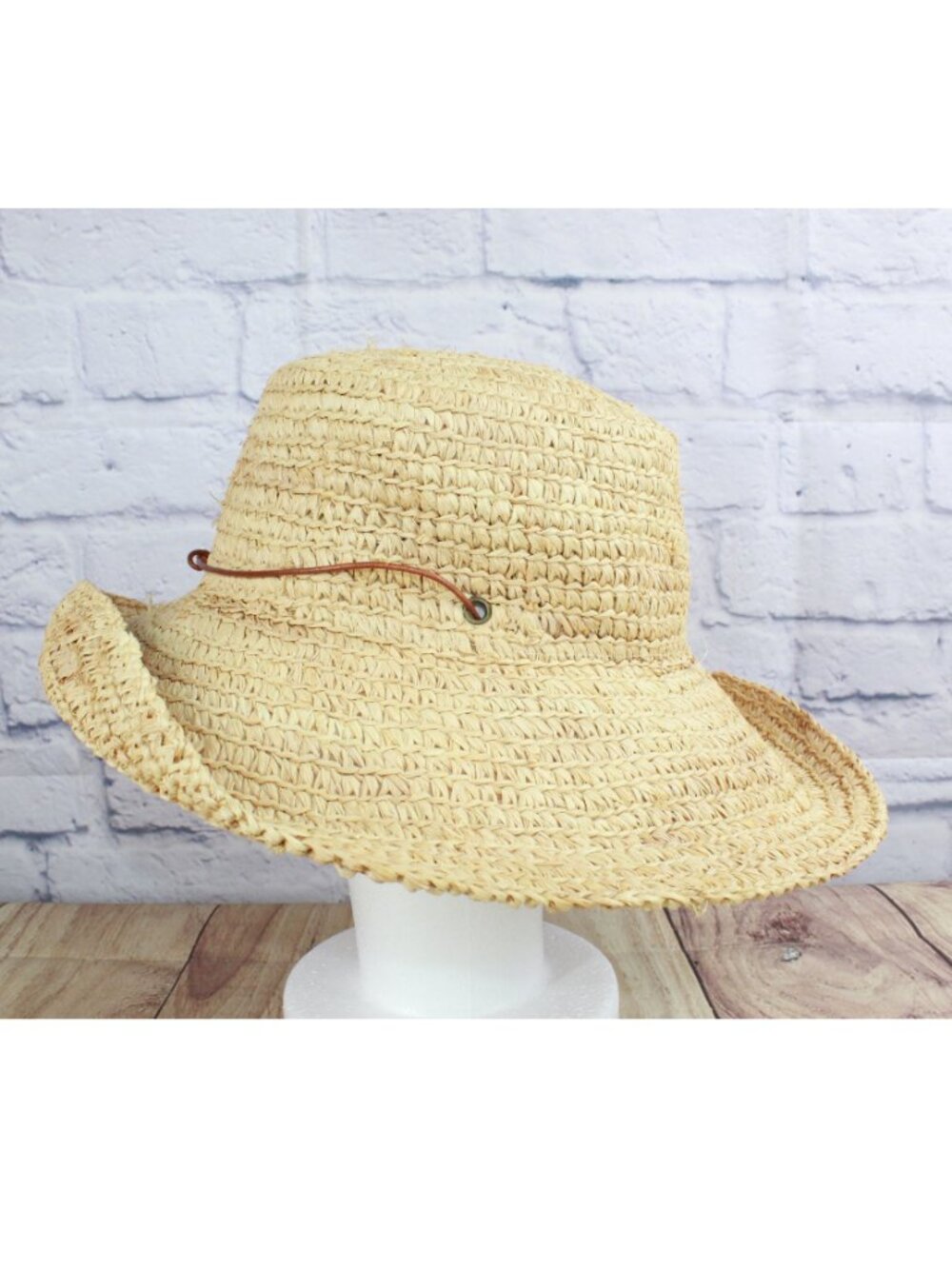 LL Bean Raffia Straw Sun Hat Wide Brim Safari Garden Chin Strap One Size
